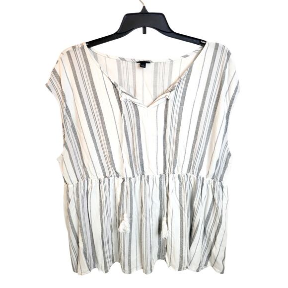 Torrid Top Peplum Women's Size 3X Gray White Striped Tie Neck Tassel Sleeveless - Picture 1 of 10